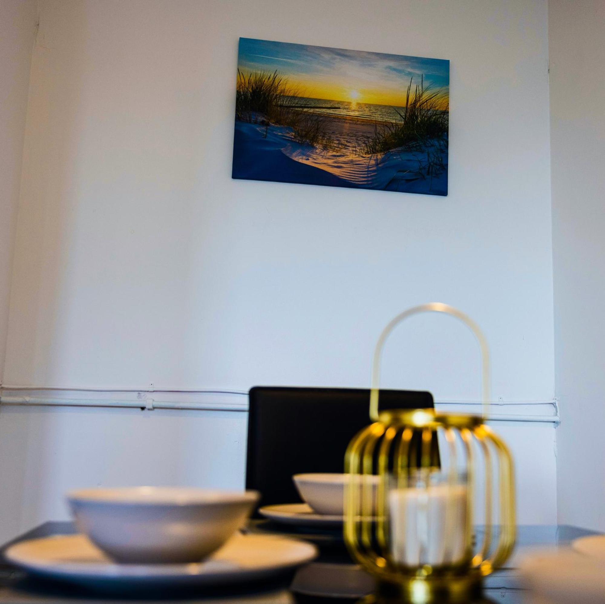2 Bedrooms-6guests-veryspacious-freeparking-wifi Apartment London