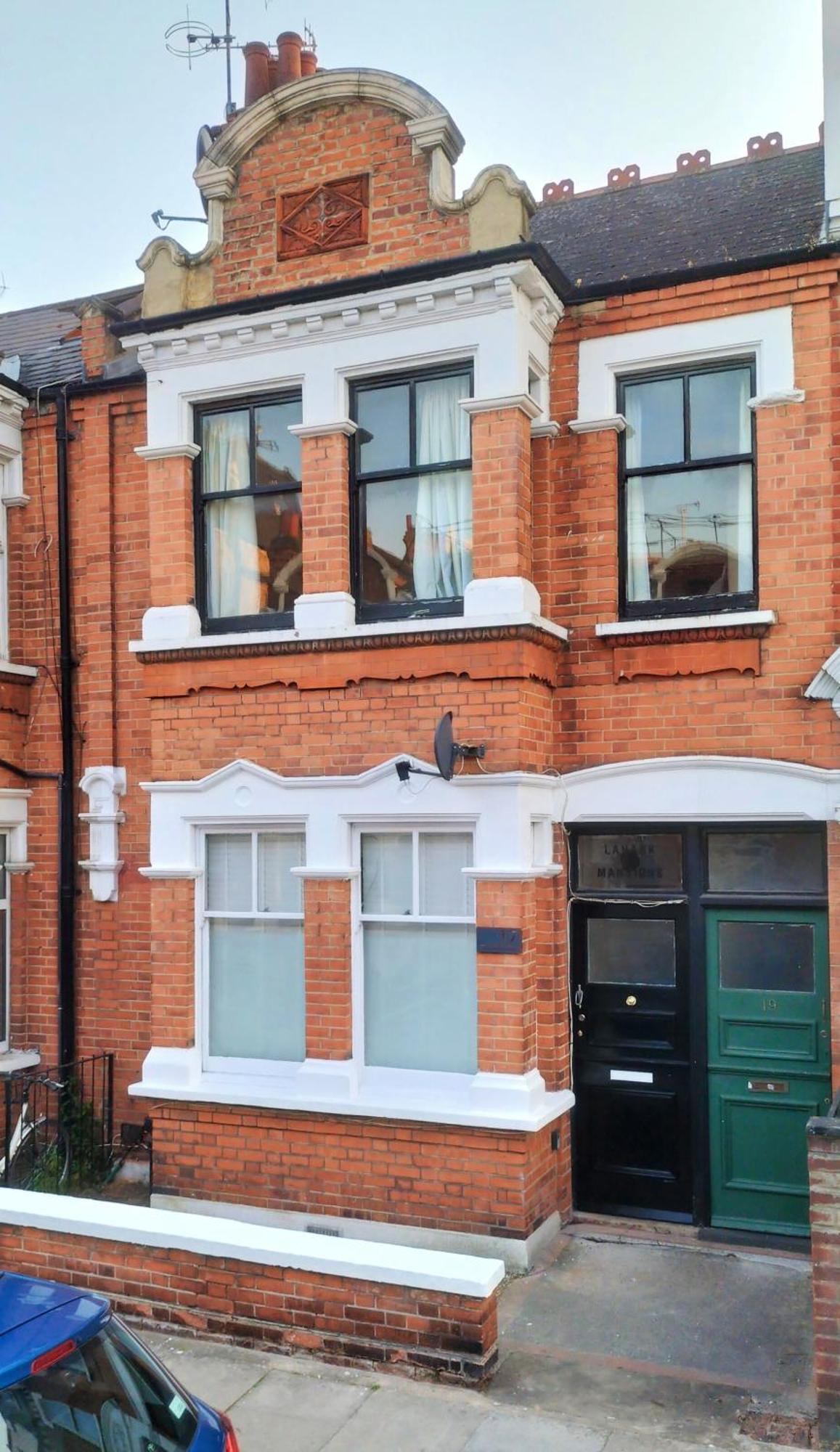 Apartment 4 Bedroom Ground Floor For Up To 7 Guests London