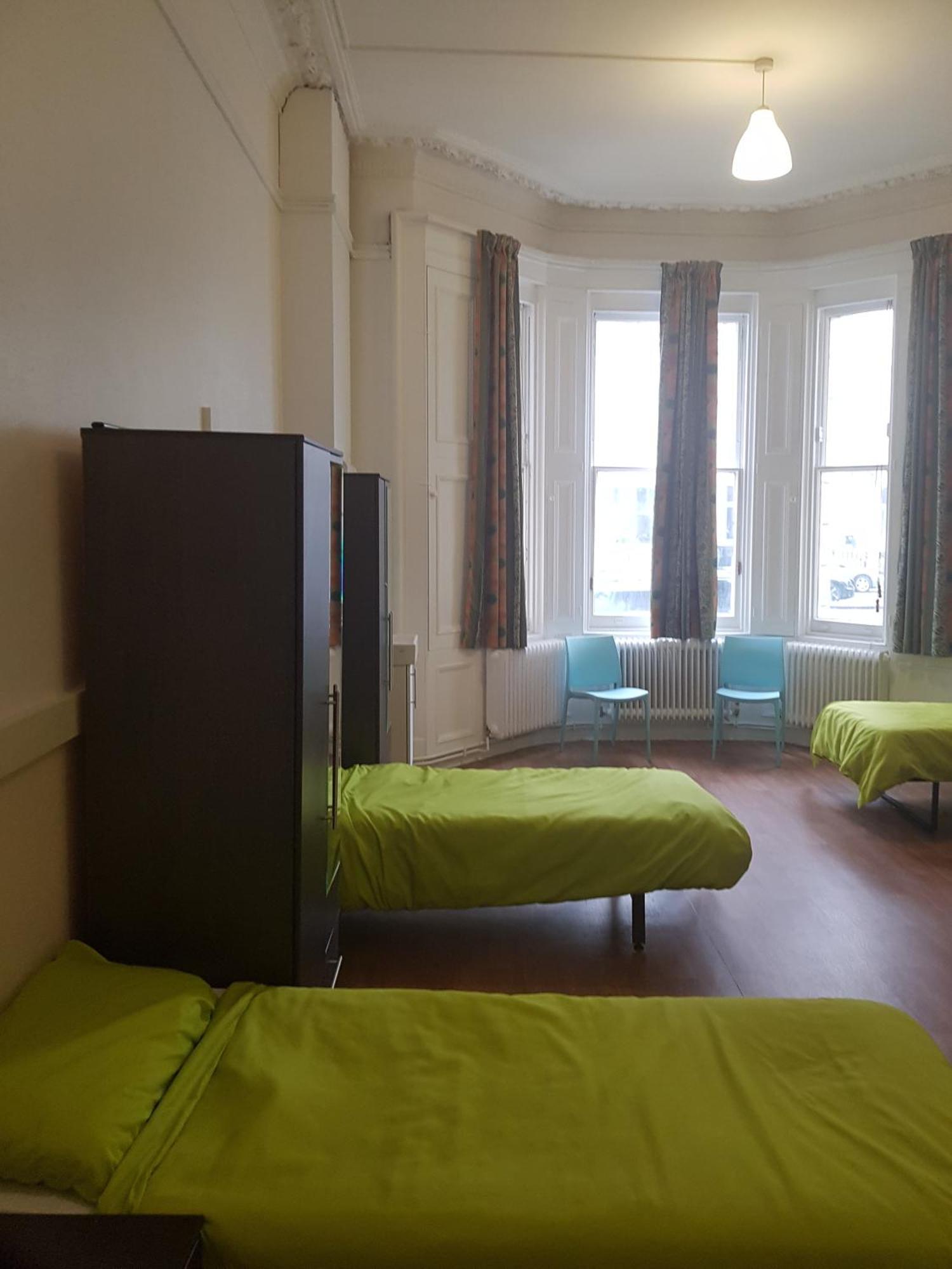 Hostal Halpin House *