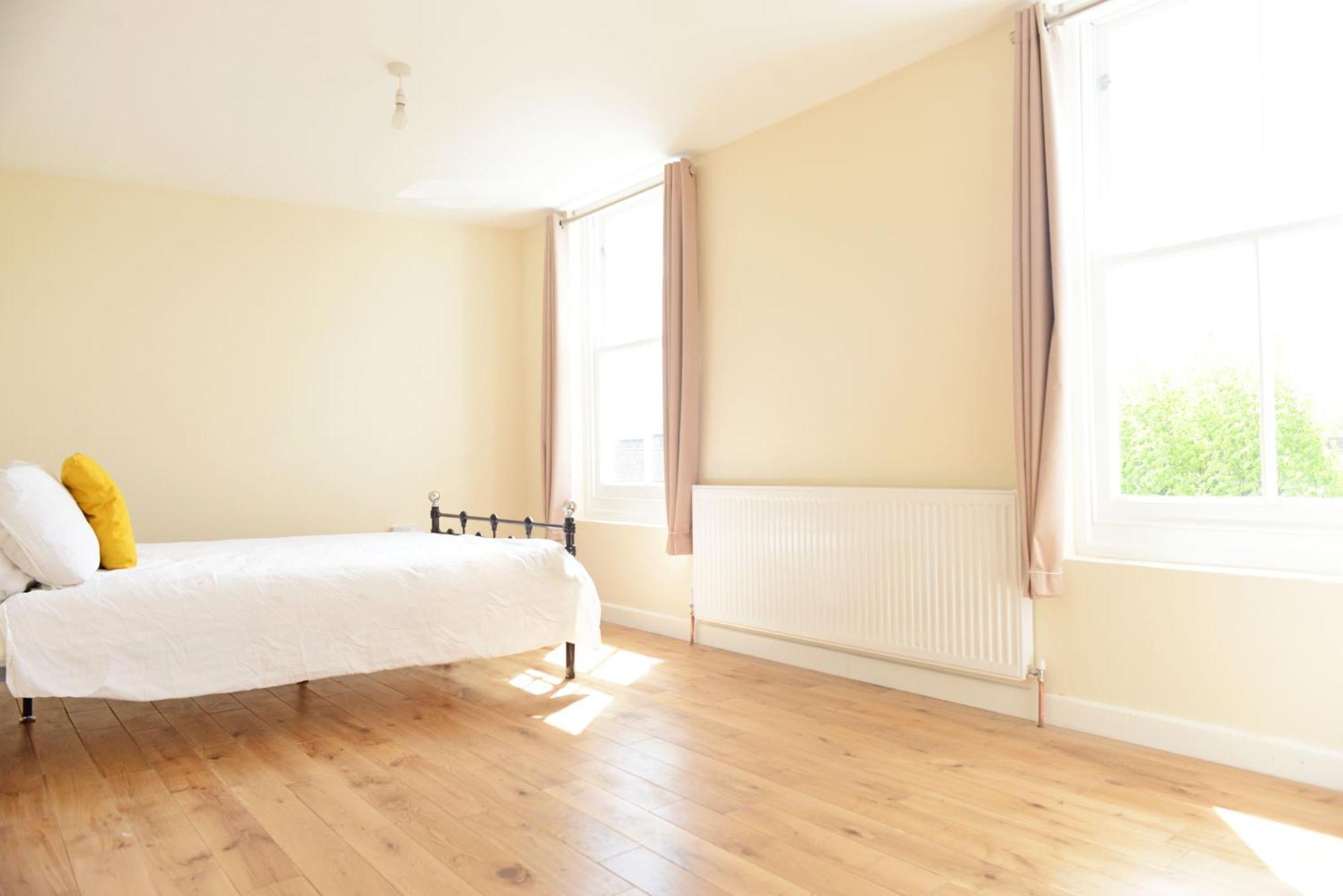 Apartamento London's East End 2 Bedroom *