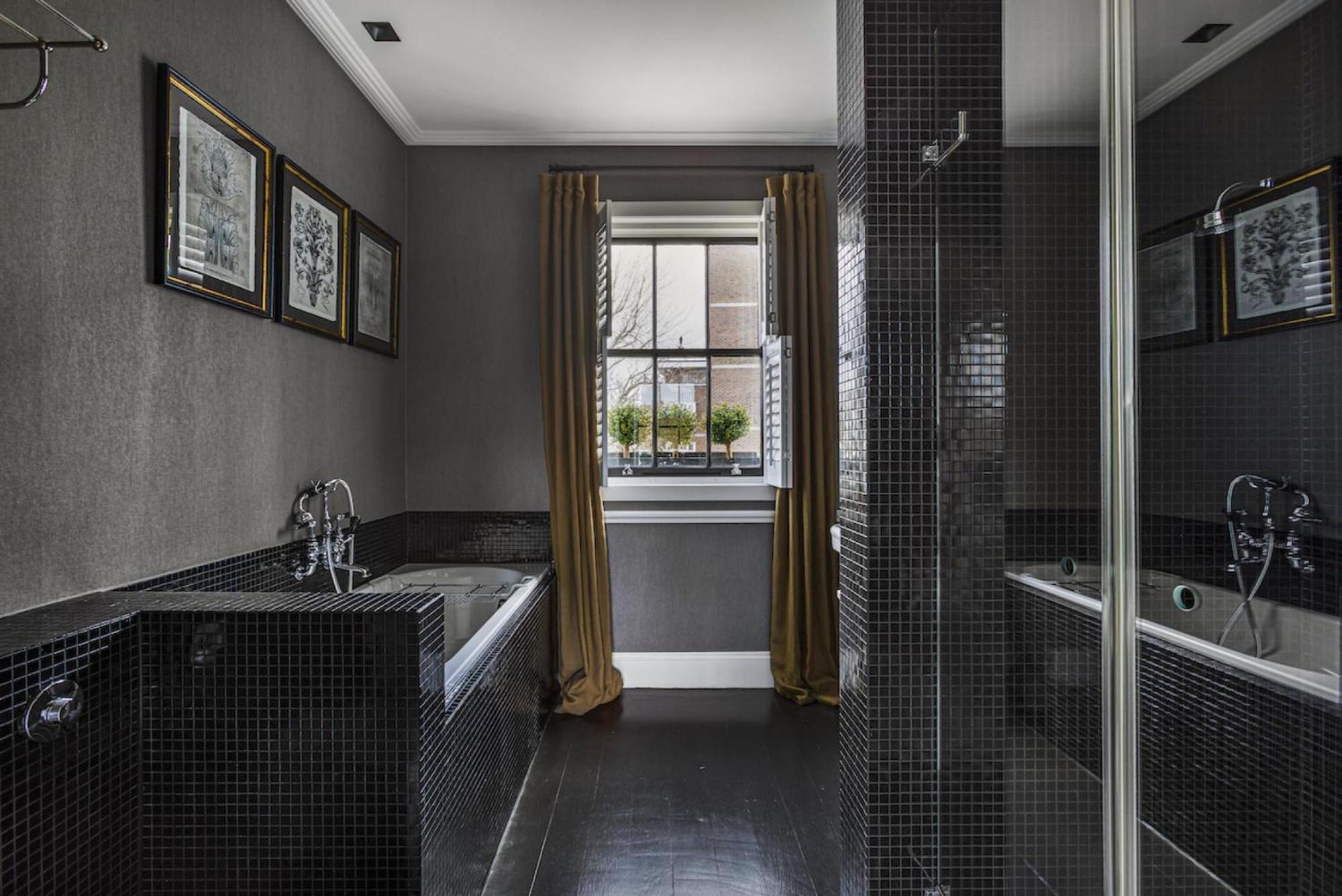 Luxurious - Denyer Street Londres