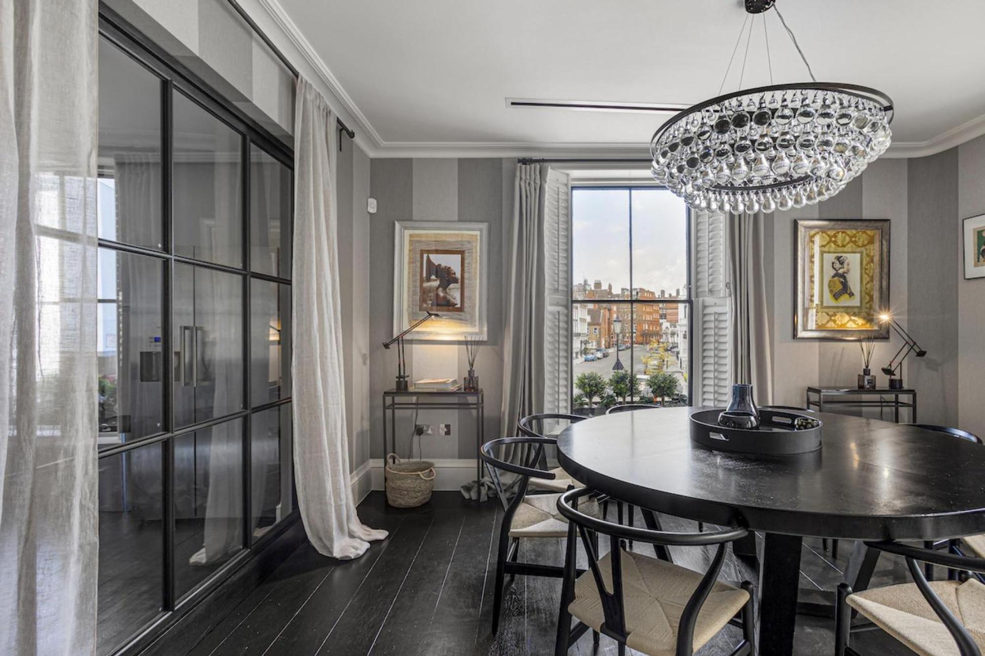 Luxurious - Denyer Street Hébergement de vacances *