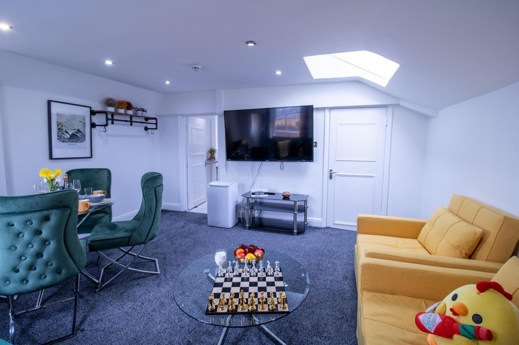 Luxurious On Oxford Street Appartement