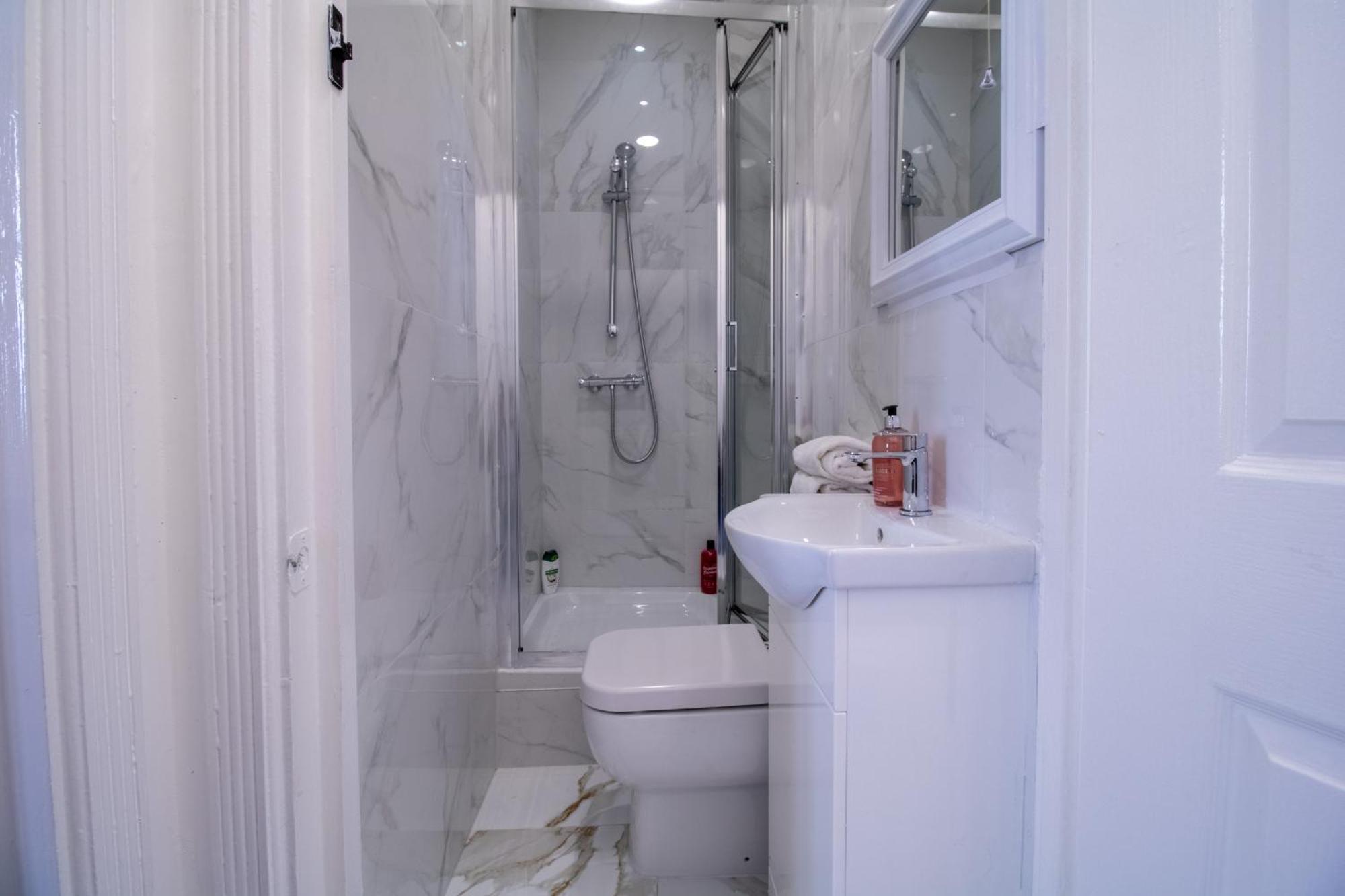 Elegant 3-bedroom On Oxford Street 2gc * Londres