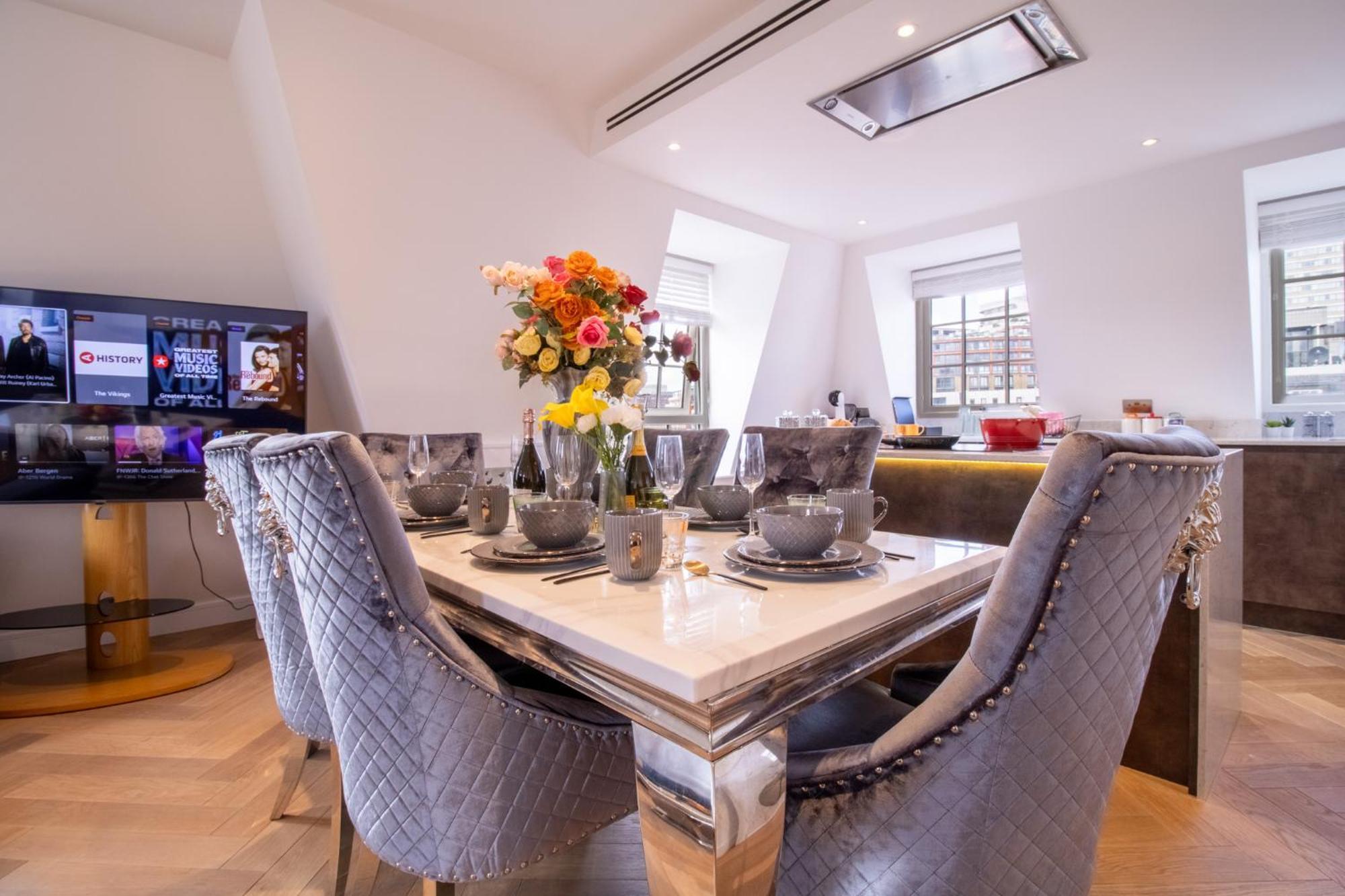 Elegant 3-bedroom Penthouse In Marble Arch 70 Apartamento