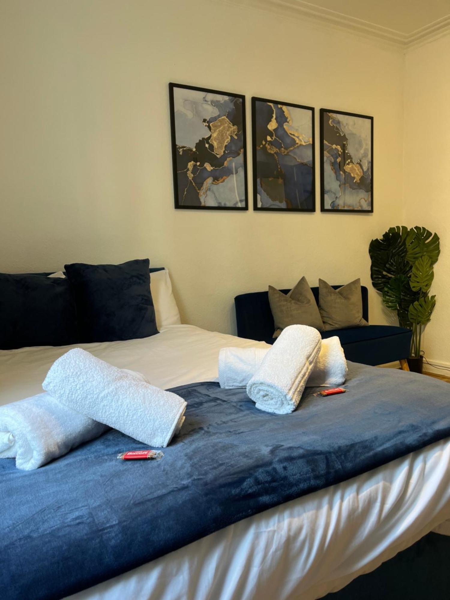 In Camden, Location Apartment *