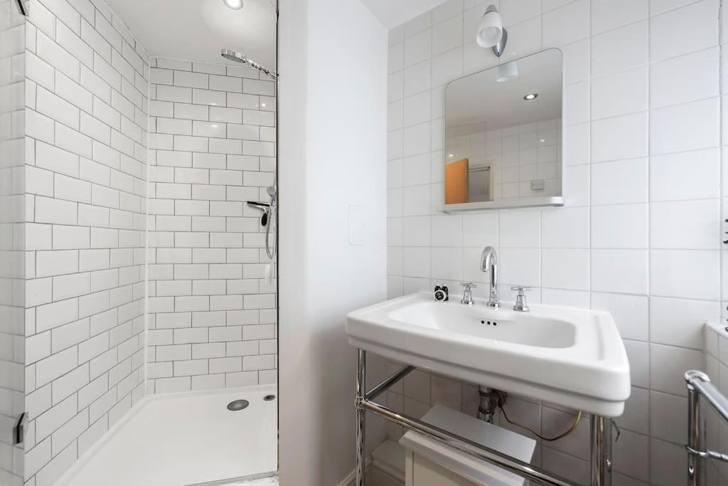 Appartement Cozy Private 1-bedroom Short Term & Flexible Renting Hoxton With Free Wifi