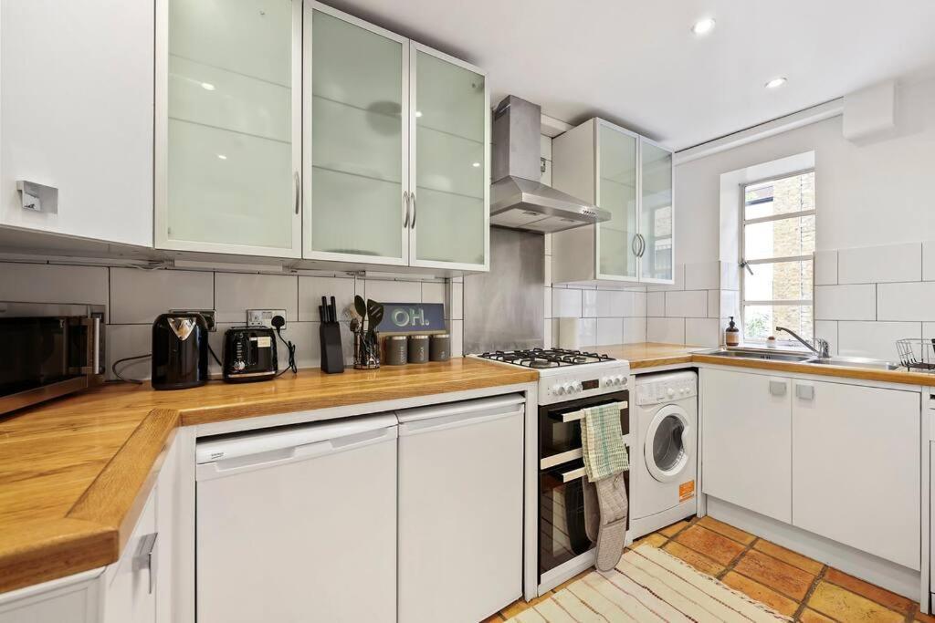 Cozy Private 1-bedroom Short Term & Flexible Renting Hoxton With Free Wifi Appartement