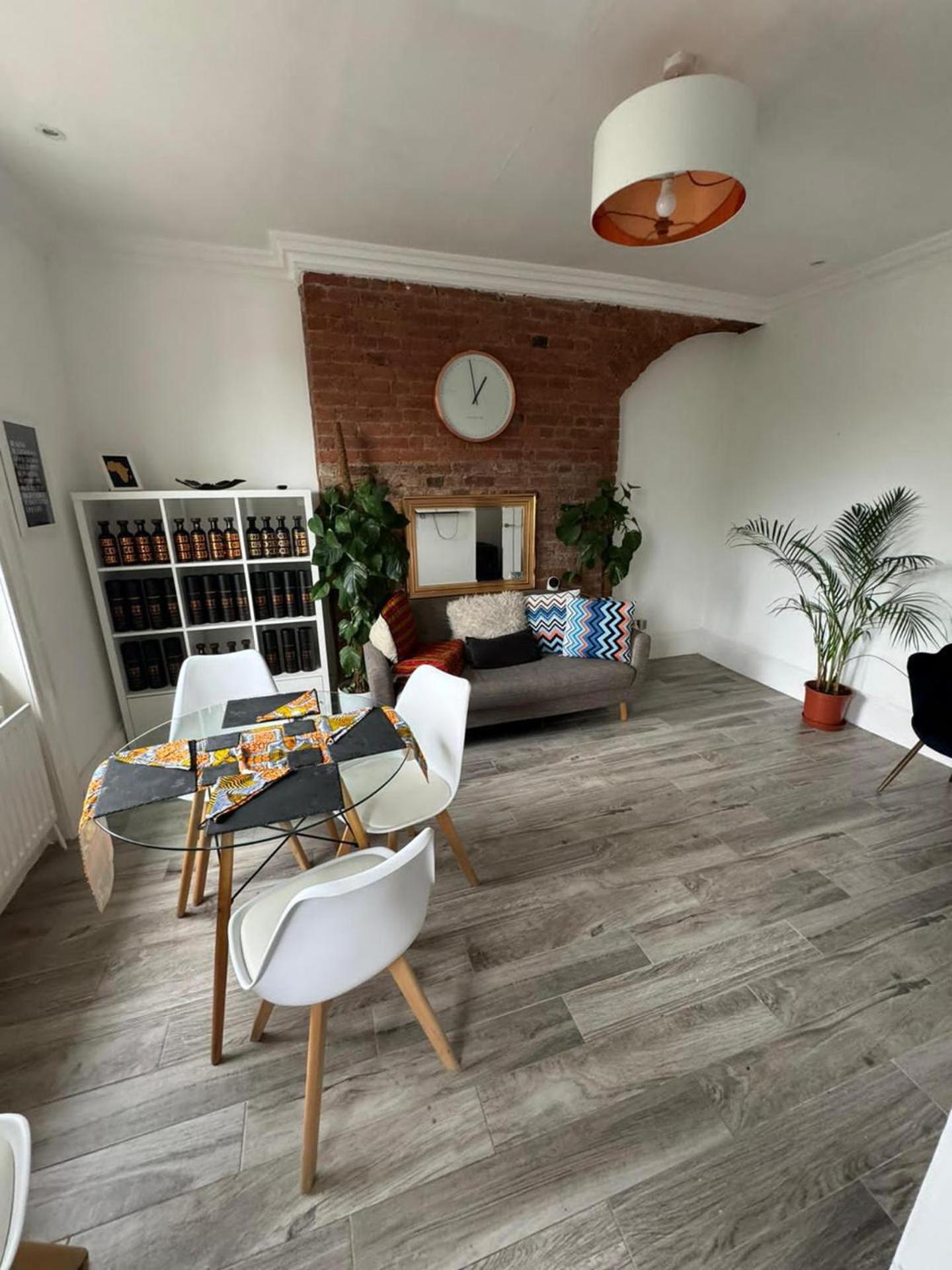 60c Lewisham Way Se14 6ny Umodzi House * Londres