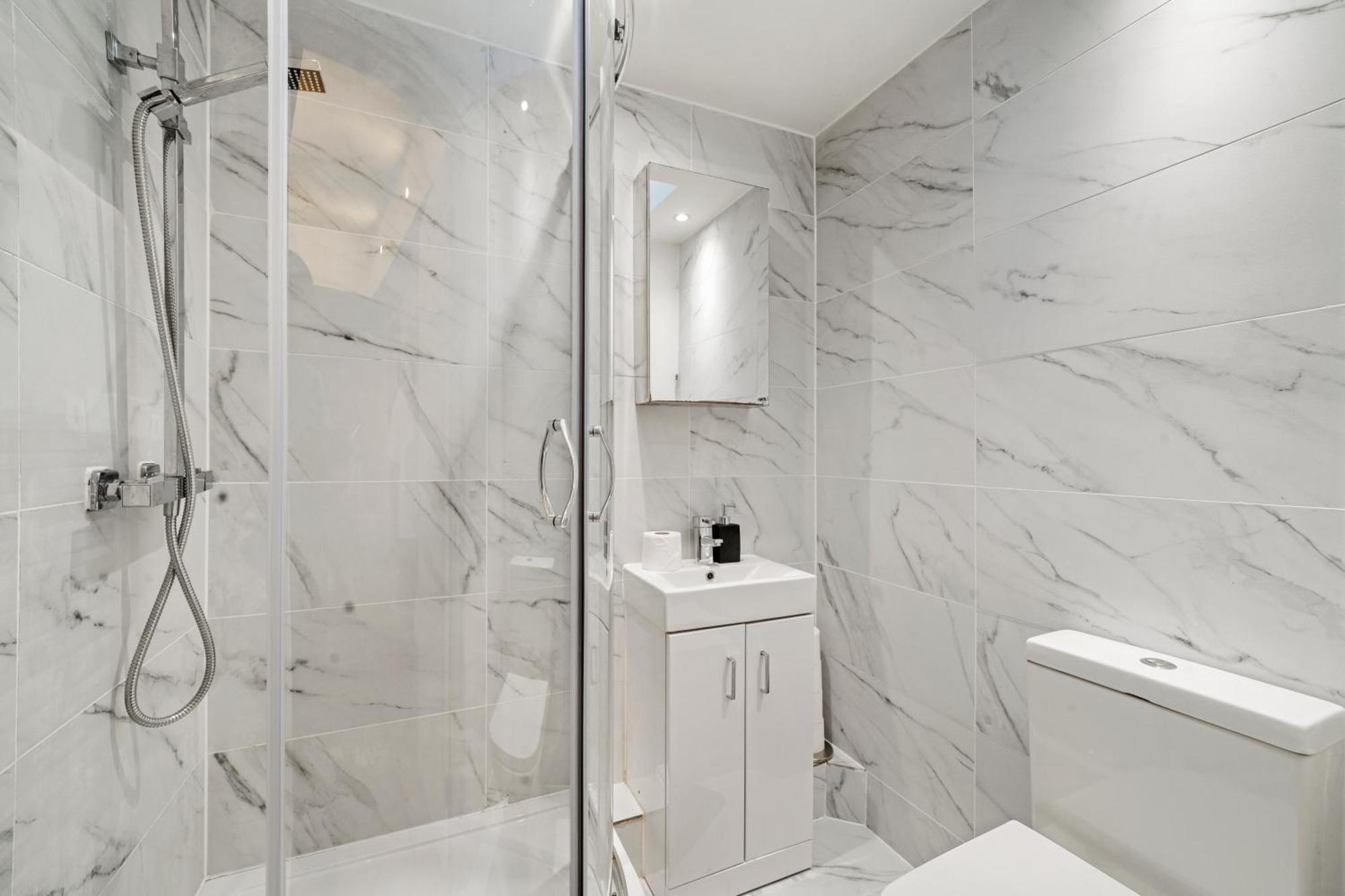 Beautiful Flat In Fulham - Great Views!- Sleeps 6