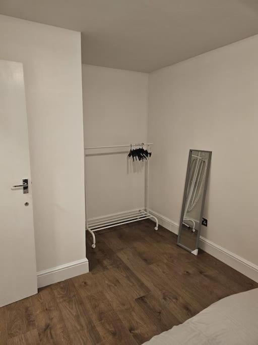 Beautiful Garden Flat Near Appartement *