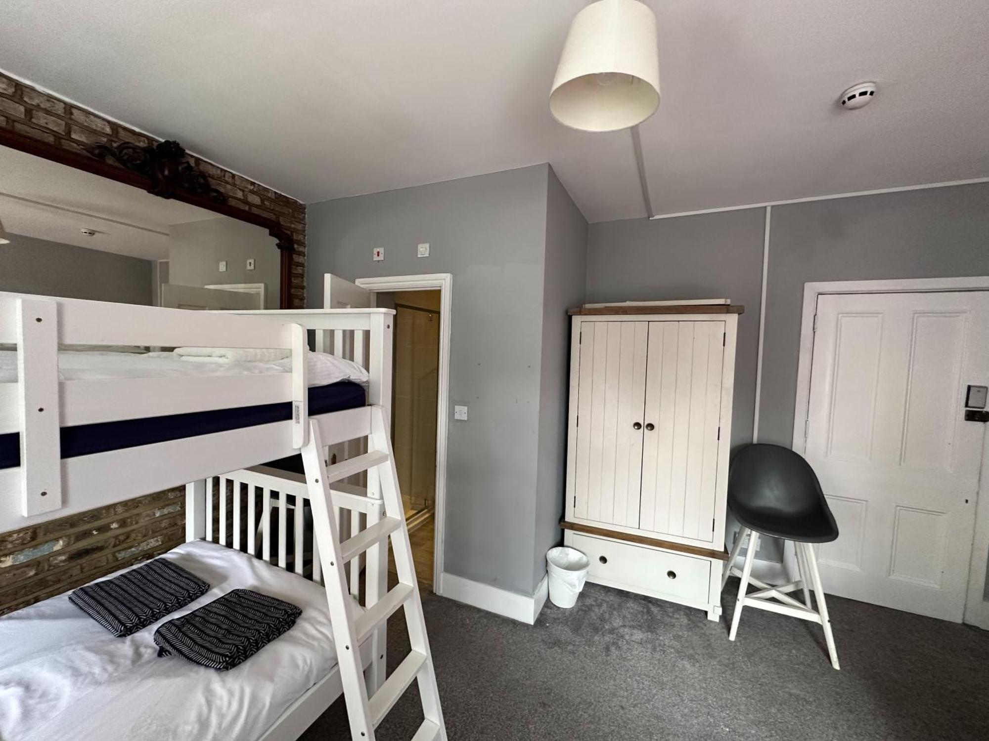 Guest house In Paddington London