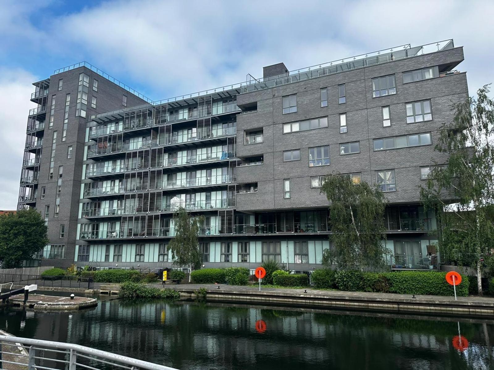 Canal View 2bd Balcony Retreat * Londres