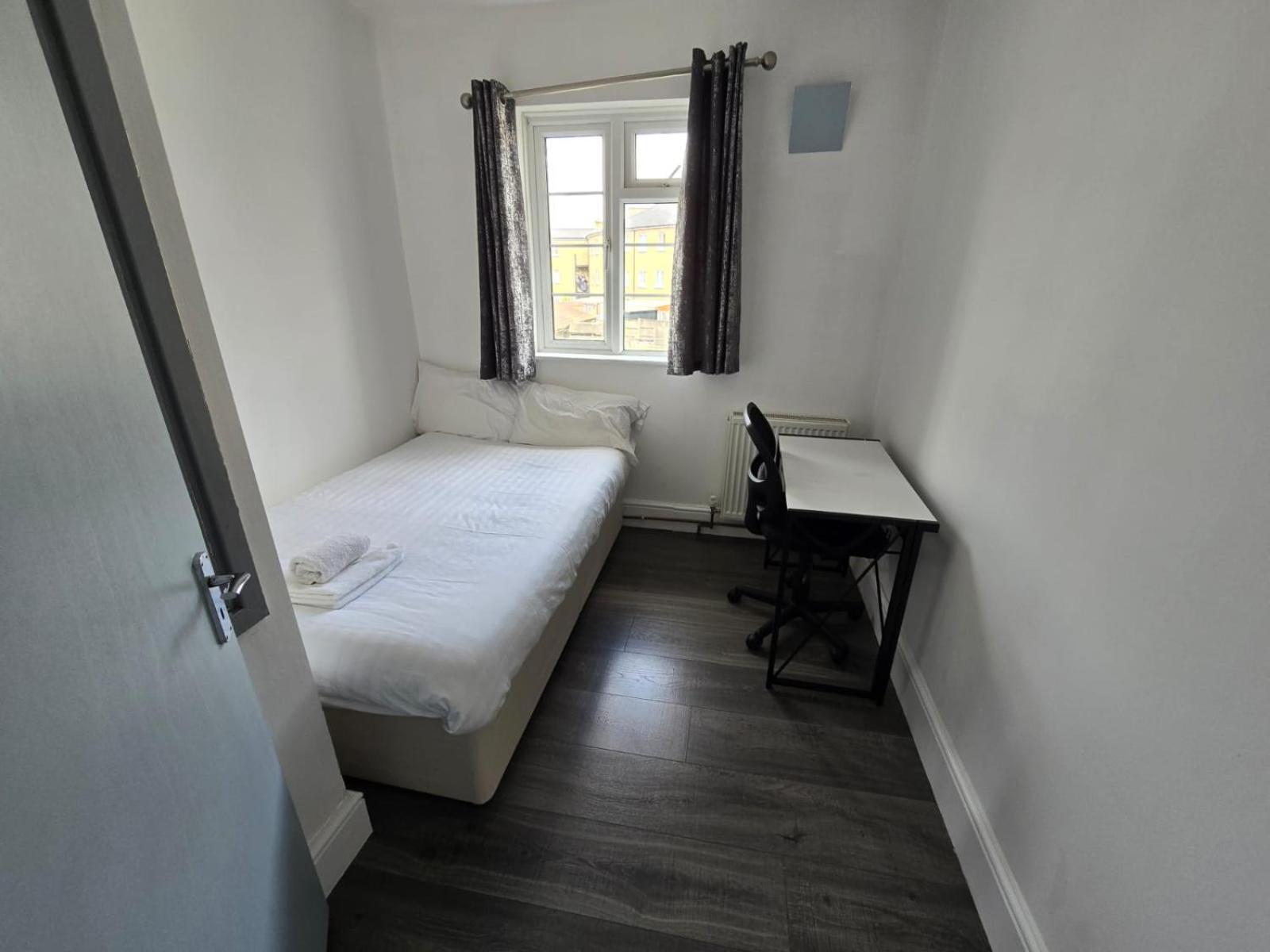 Limehouse Townhomes Modern 4-bedroom, 3-bathroom Townhome With A Private Garden Hébergement de vacances