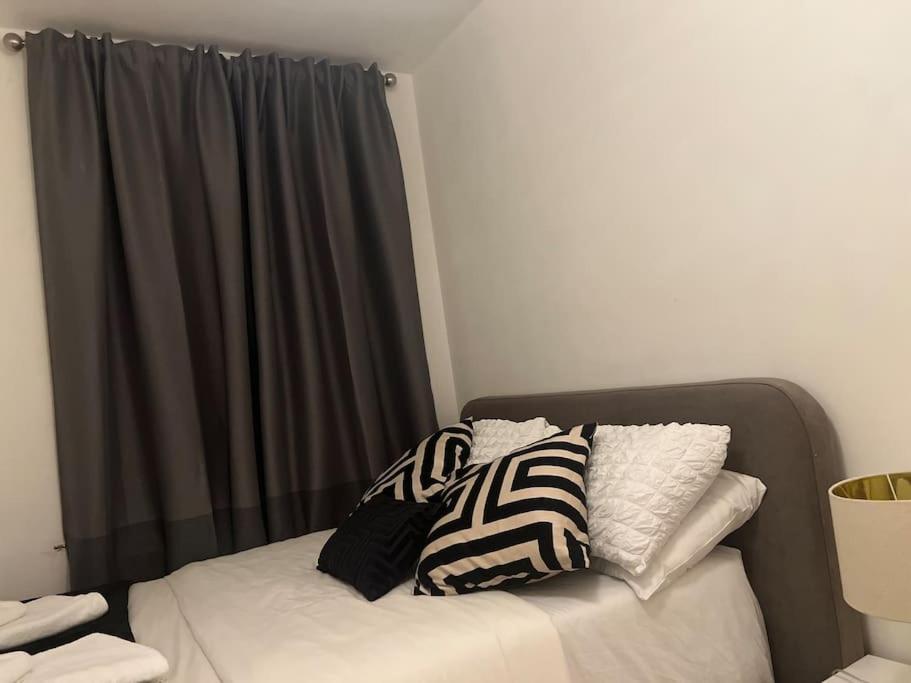 Beautiful Flat One Bedroom In
