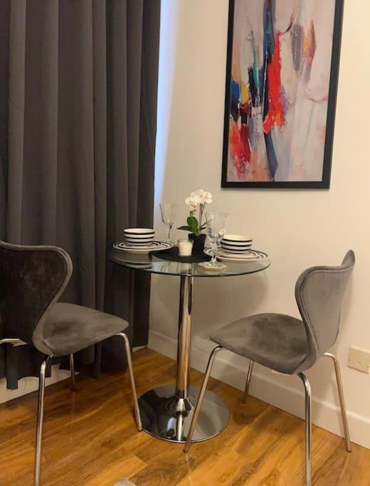 Beautiful Flat One Bedroom In * Londres