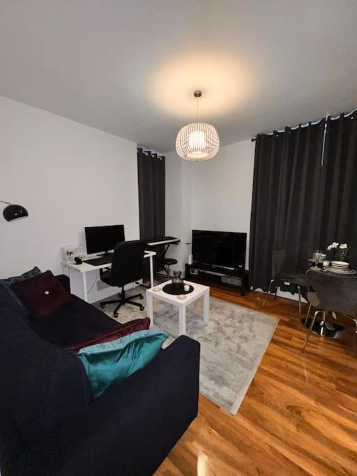 Beautiful Flat One Bedroom In *