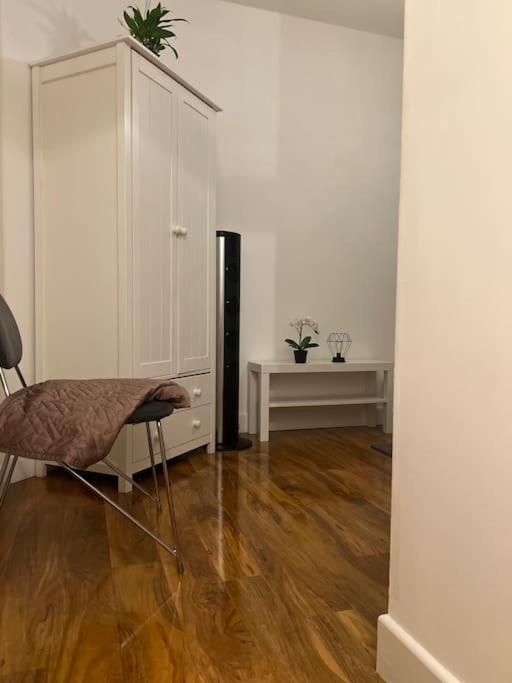 Beautiful Flat One Bedroom In * Londres