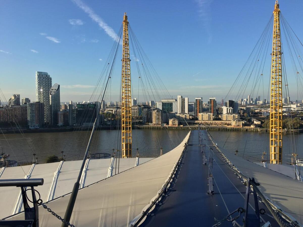 O2- Luxurious 3bd Flat With Stunning View Balcony Londres