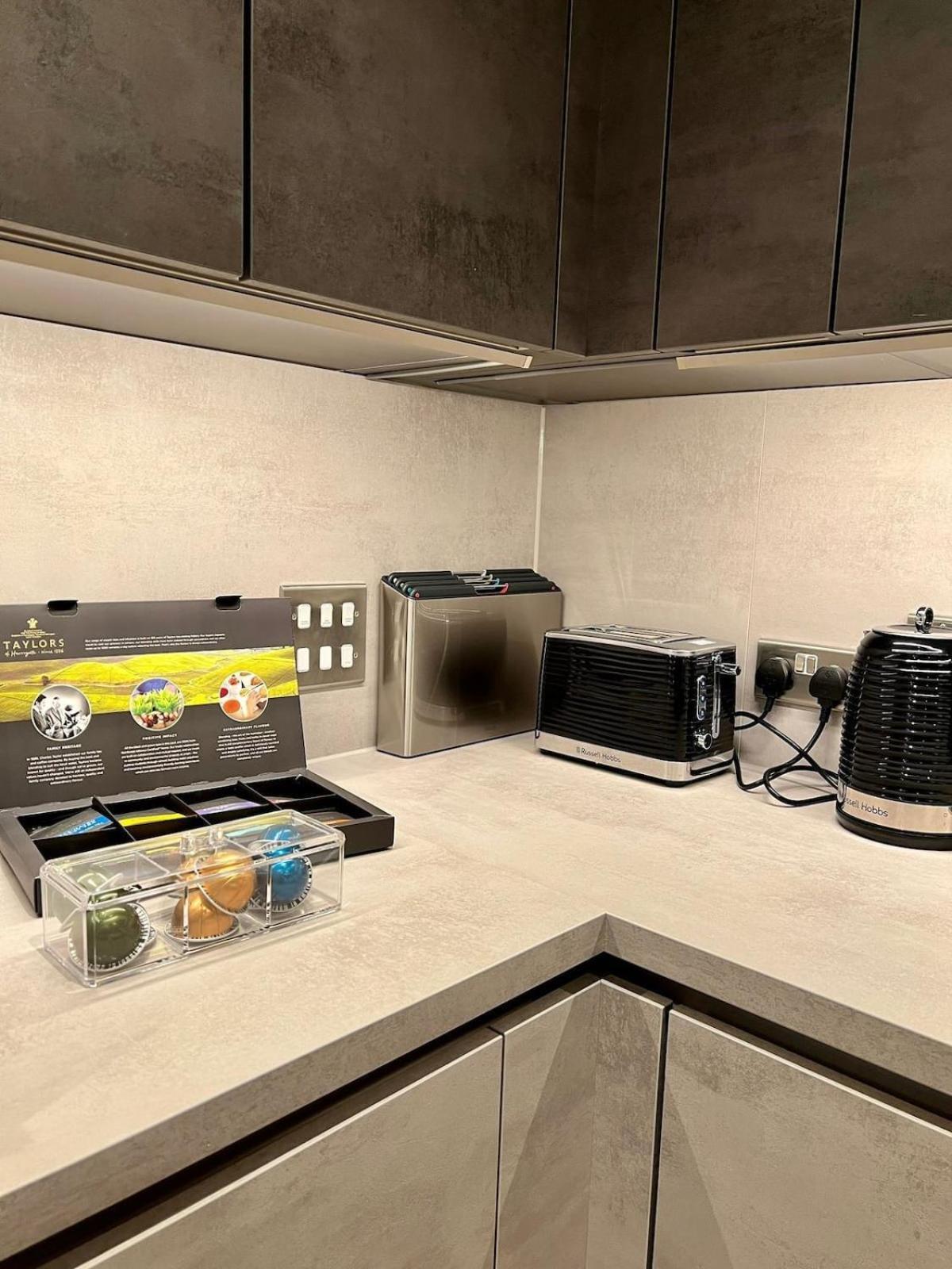 Deluxe 3 Bedrooms Modern Flat In Stratford Londres