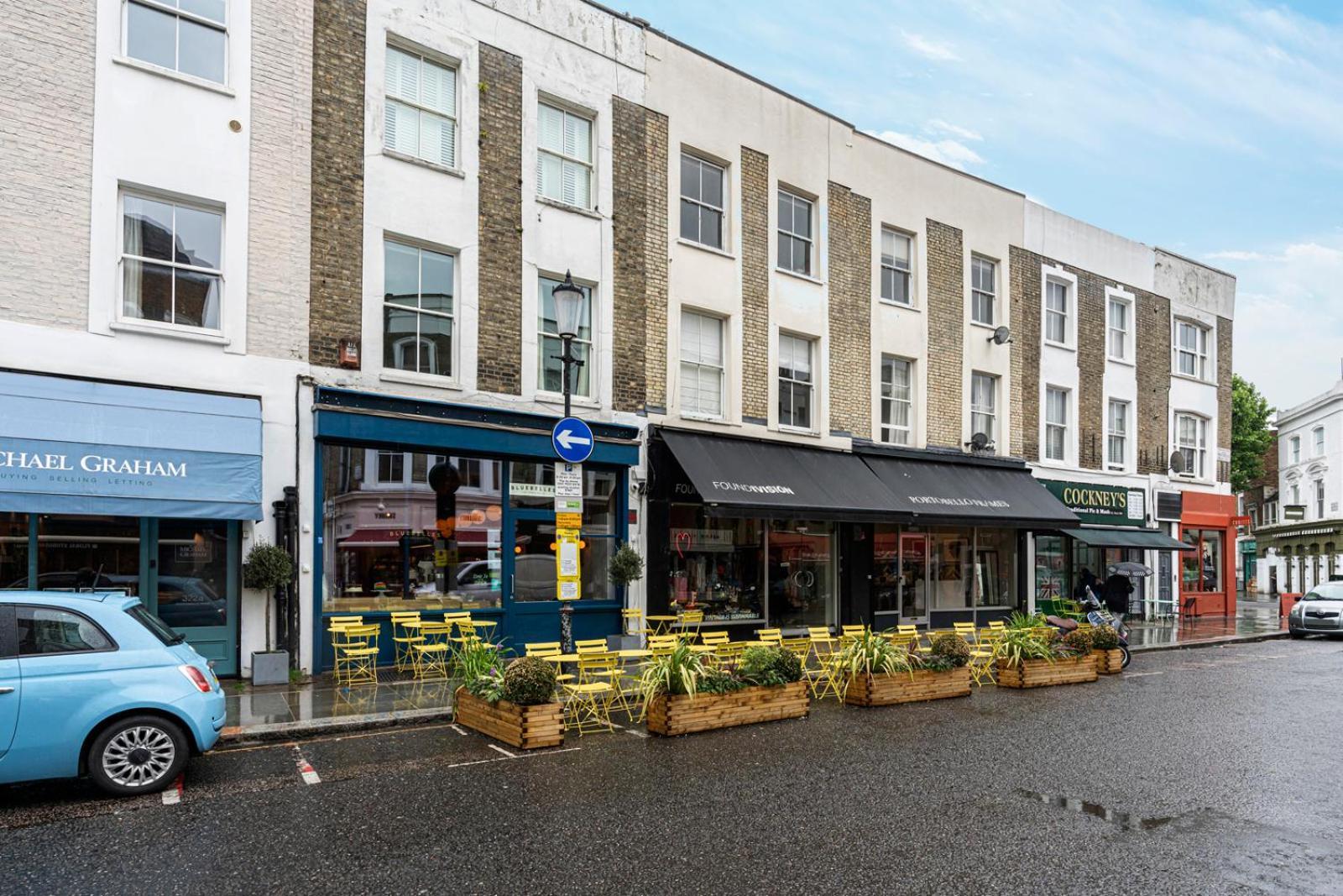 Elegant Flat Near Notting Hill By Underthedoormat * Londen