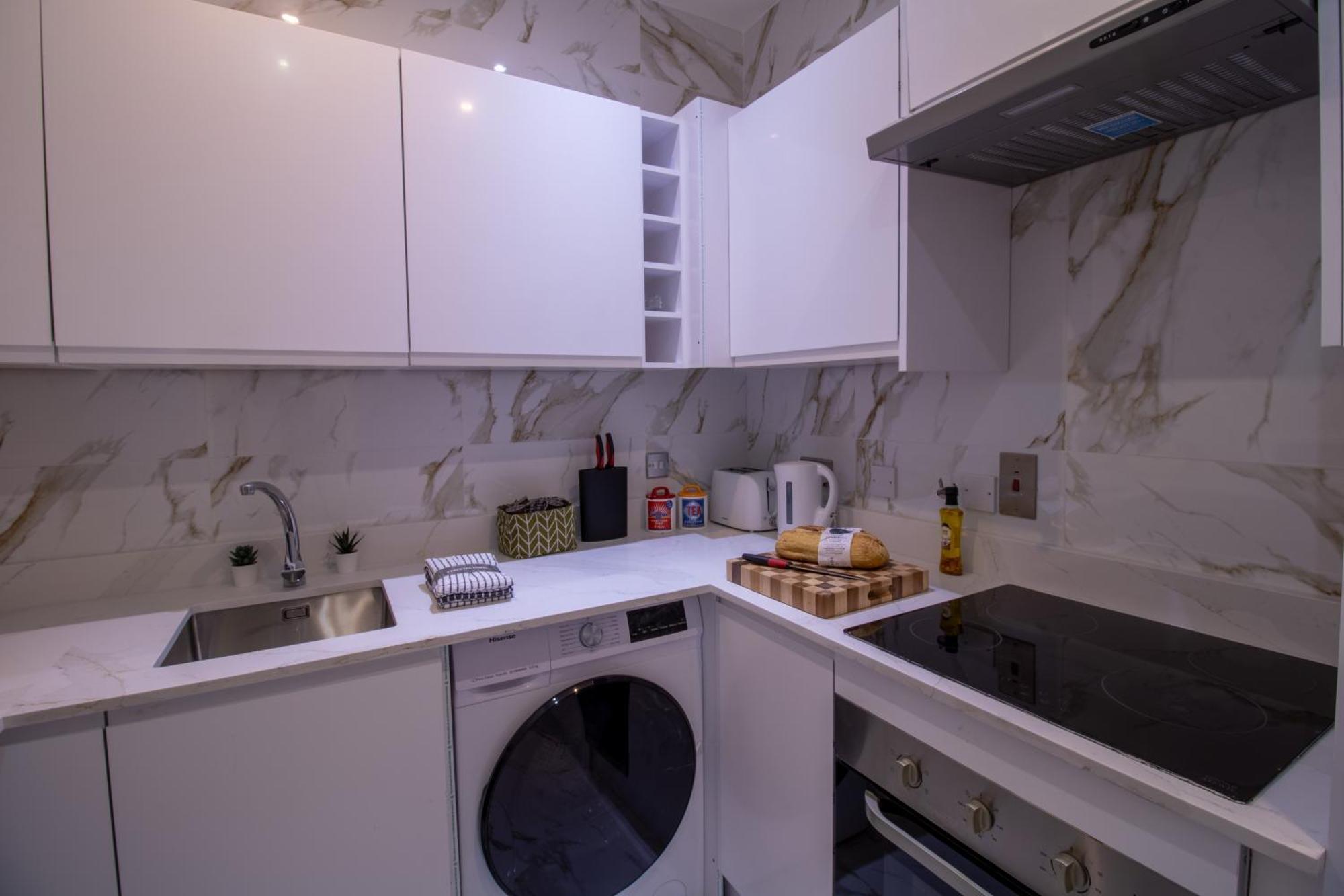 Elegant 3 Bedroom On Oxford Street Luxury Living In 2gc Appartement