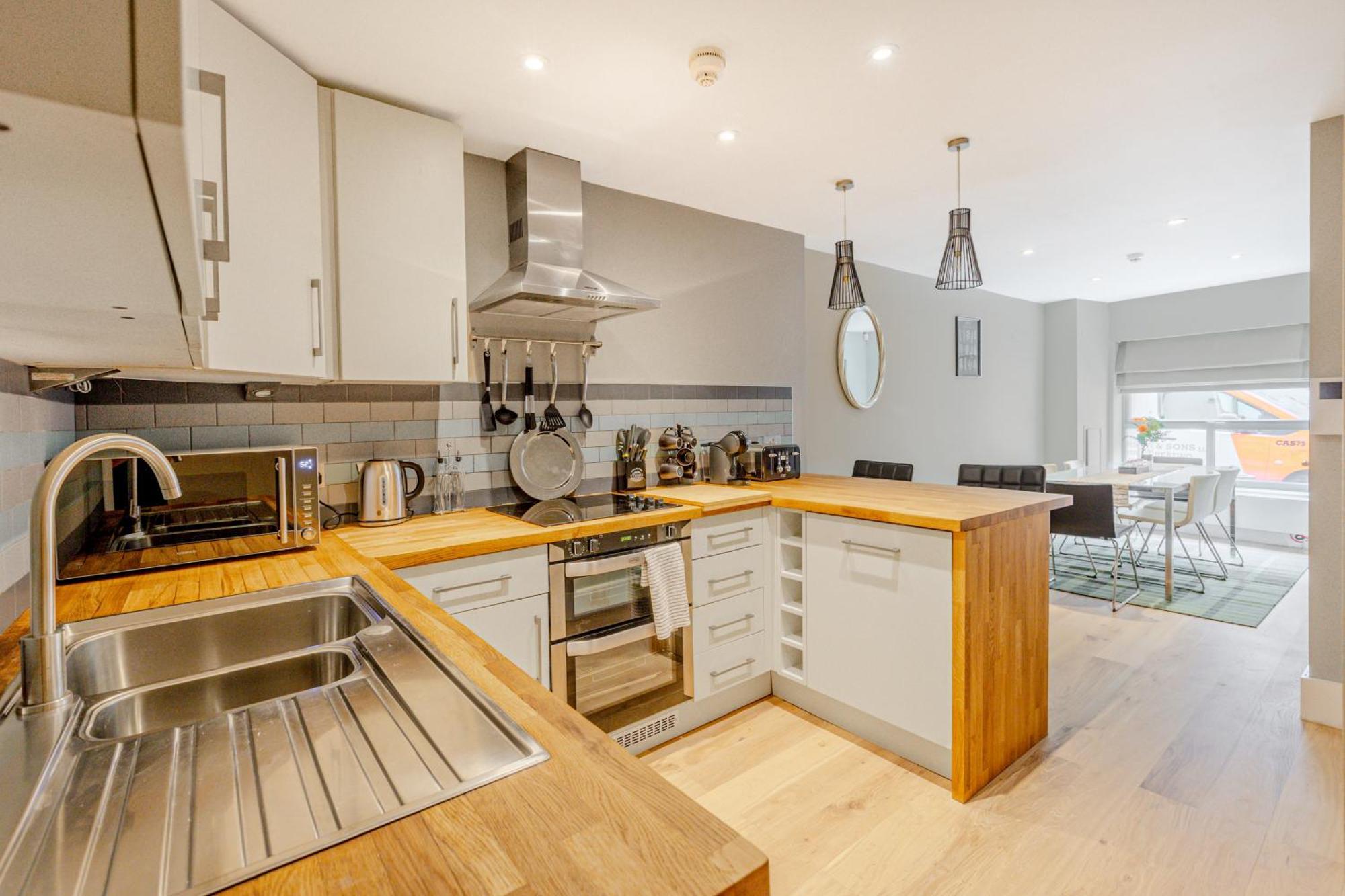 Hébergement de vacances Fantastic Multilevel 3br, Vibrant Angel, 5min Tube Londres