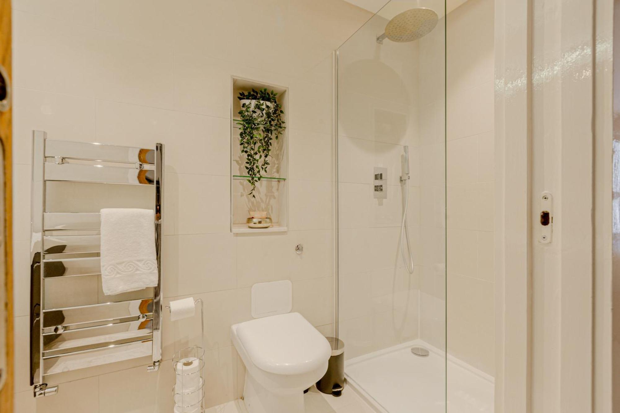 Fantastic Multilevel 3br, Vibrant Angel, 5min Tube Hébergement de vacances Londres
