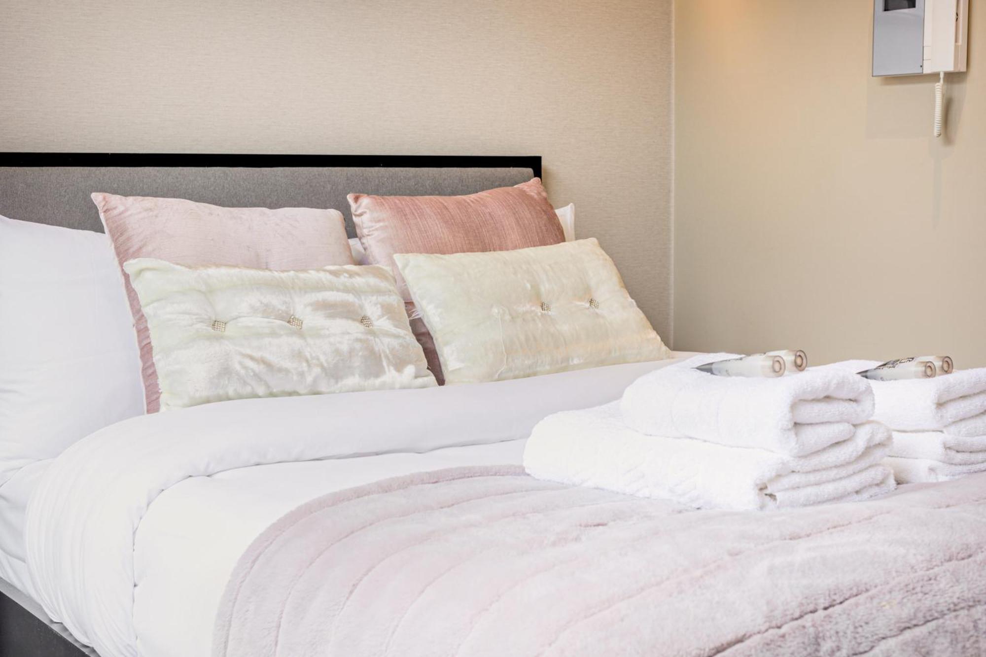 Hébergement de vacances Fantastic Multilevel 3br, Vibrant Angel, 5min Tube *