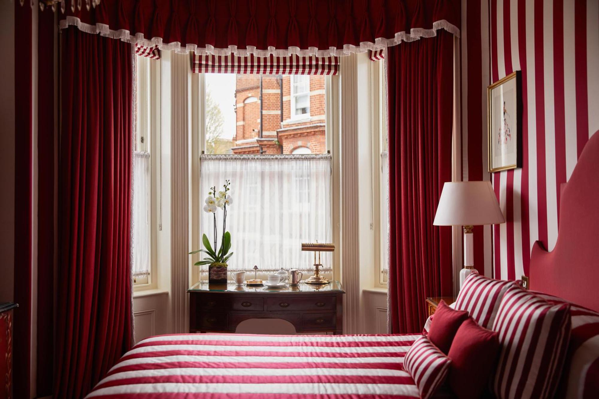 Egerton House Hotel 5*