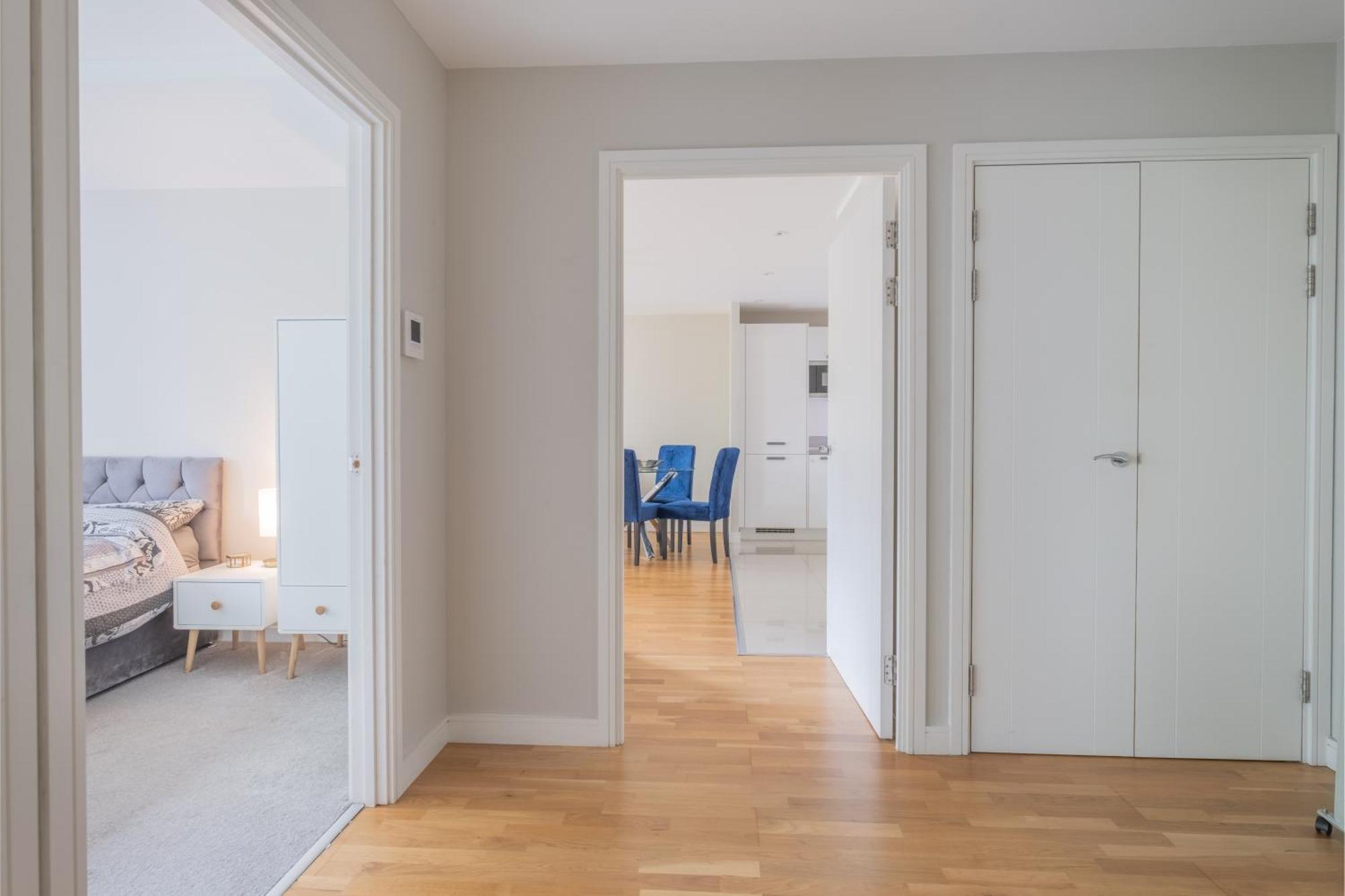 Brand New Flat With Car Park Apartment *