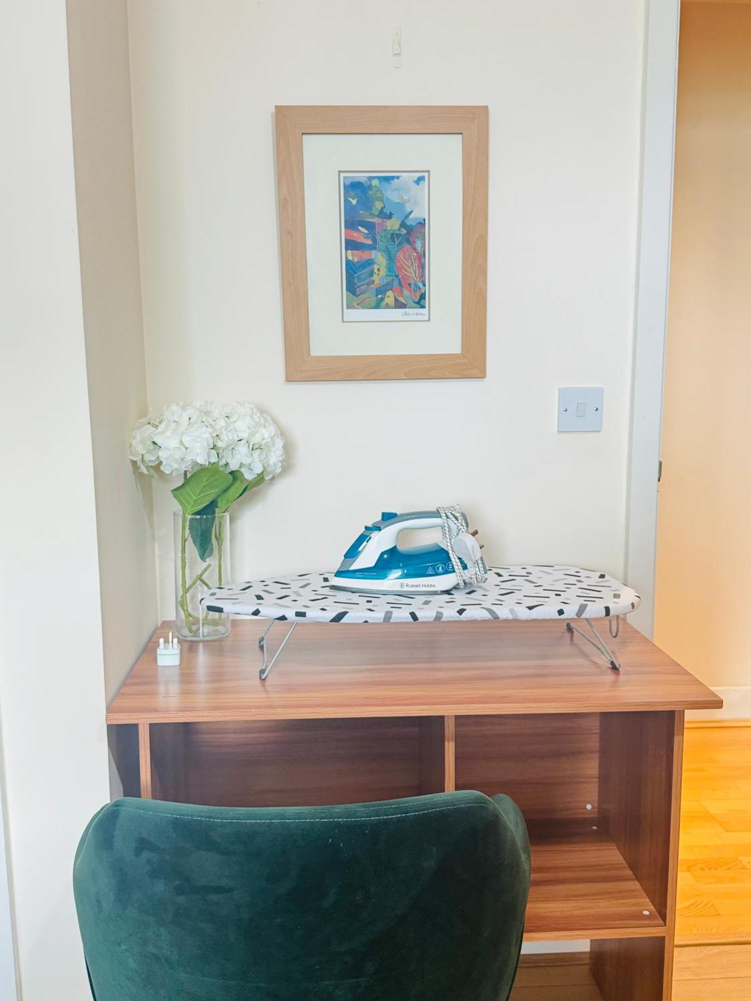 Modern 2bed 2bath Canary Wharf - Upto 5 Person Apartamento Londres