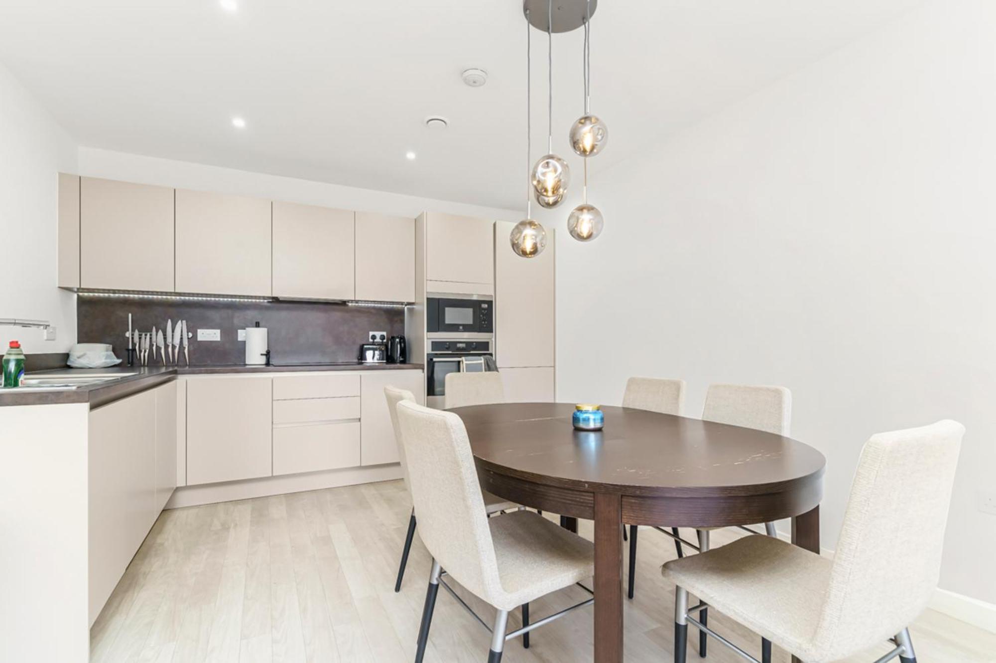 Stylish Surrey Quays - 10 Mins From Station * Londres
