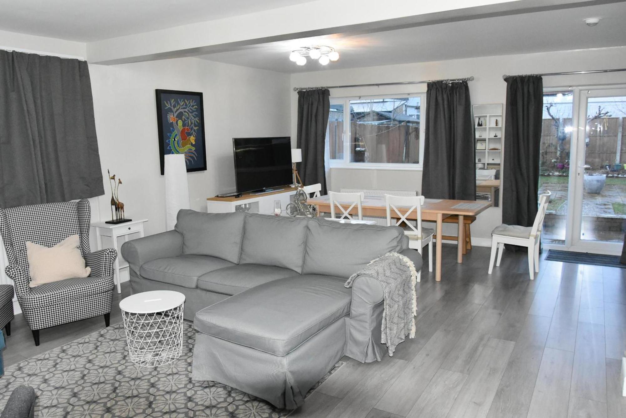Charming Wembley Near Wembley Stadium Hébergement de vacances *