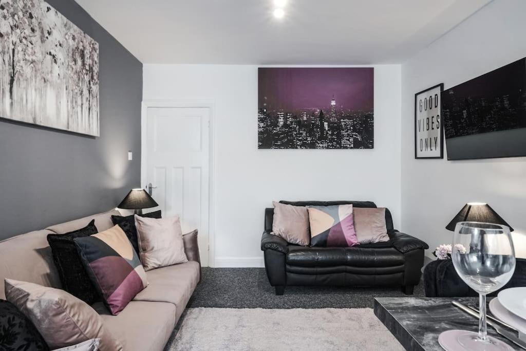 4 Bed Flat Sleeps Up To 9 Close To Brixton * Londen