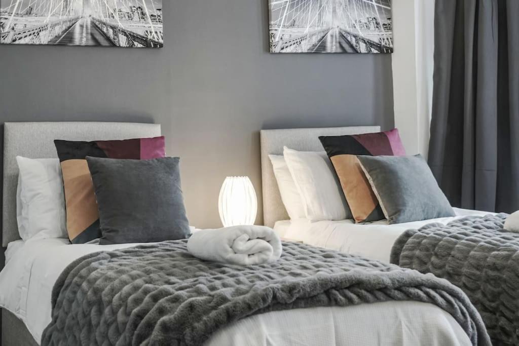 Appartement 4 Bed Flat Sleeps Up To 9 Close To Brixton Londen