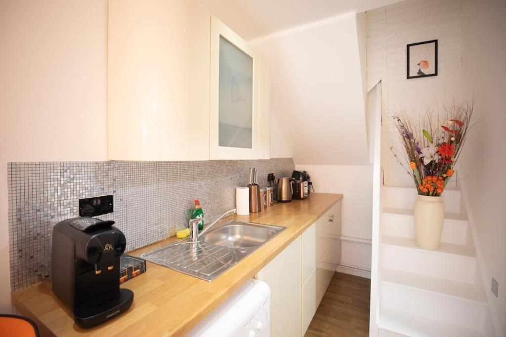 Cozy In Apartment London