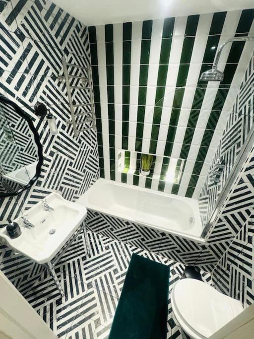 99 Ii, Key Spot, Flat E * Londres