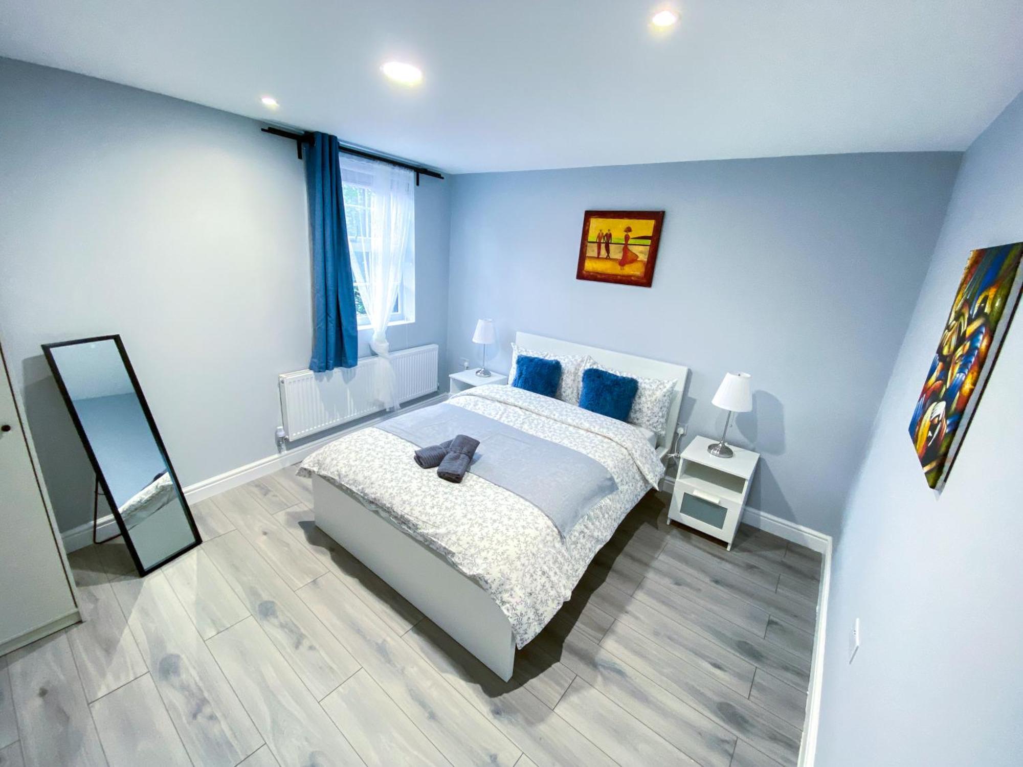 Apartamento Spacious 2-bedroom Flat In - F3