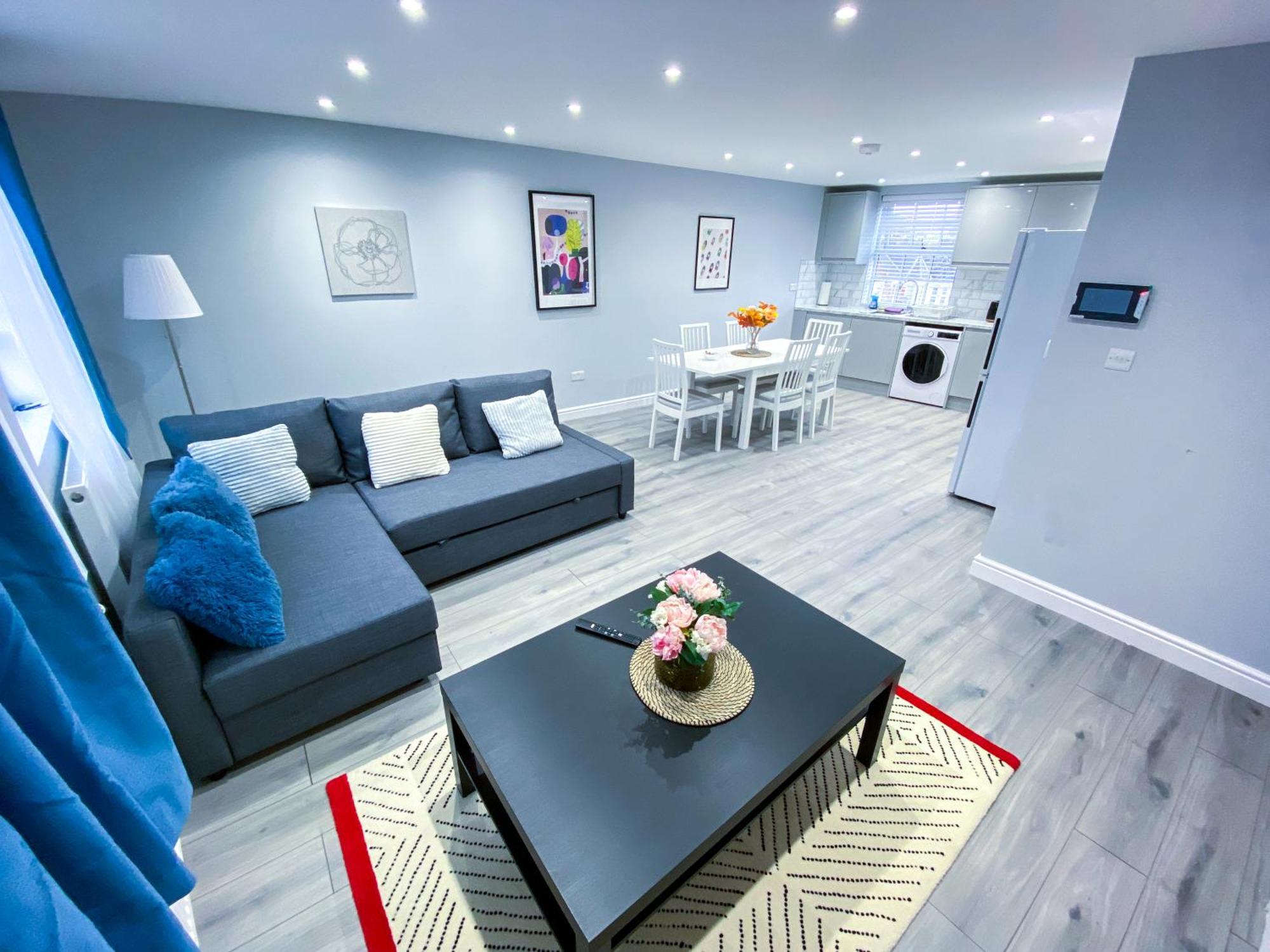 Apartamento Spacious 2-bedroom Flat In - F3