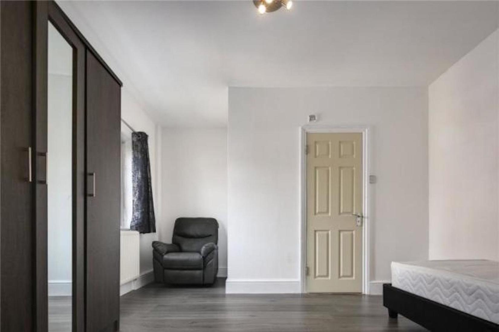 In Guest - Limehouse Townhomes Modern Spacious Serviced Double * Londres
