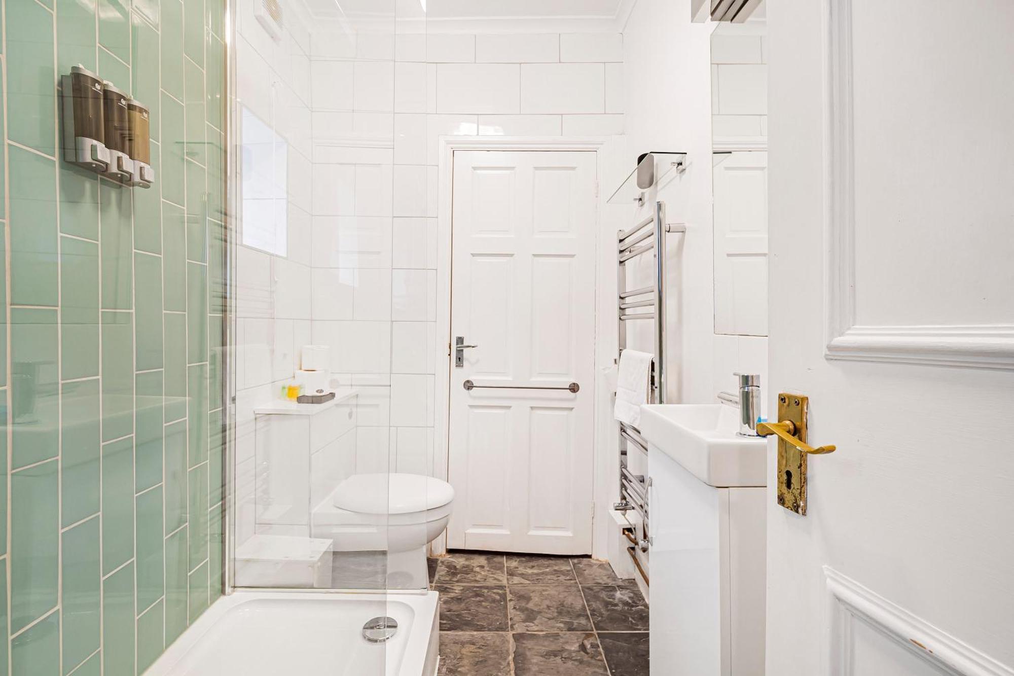 Pass The Keys Private Garden By Tulse Hill Station Apartment *