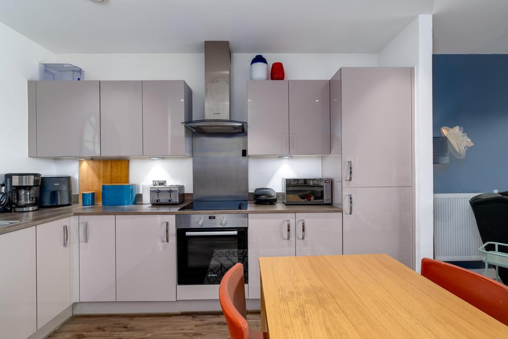 Guestready - Blue Essence Com Varanda Em Woolwich Apartment London