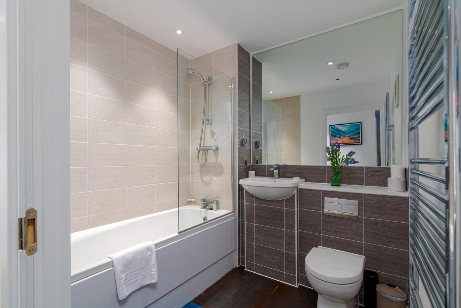 Guestready - Blue Essence Com Varanda Em Woolwich * London