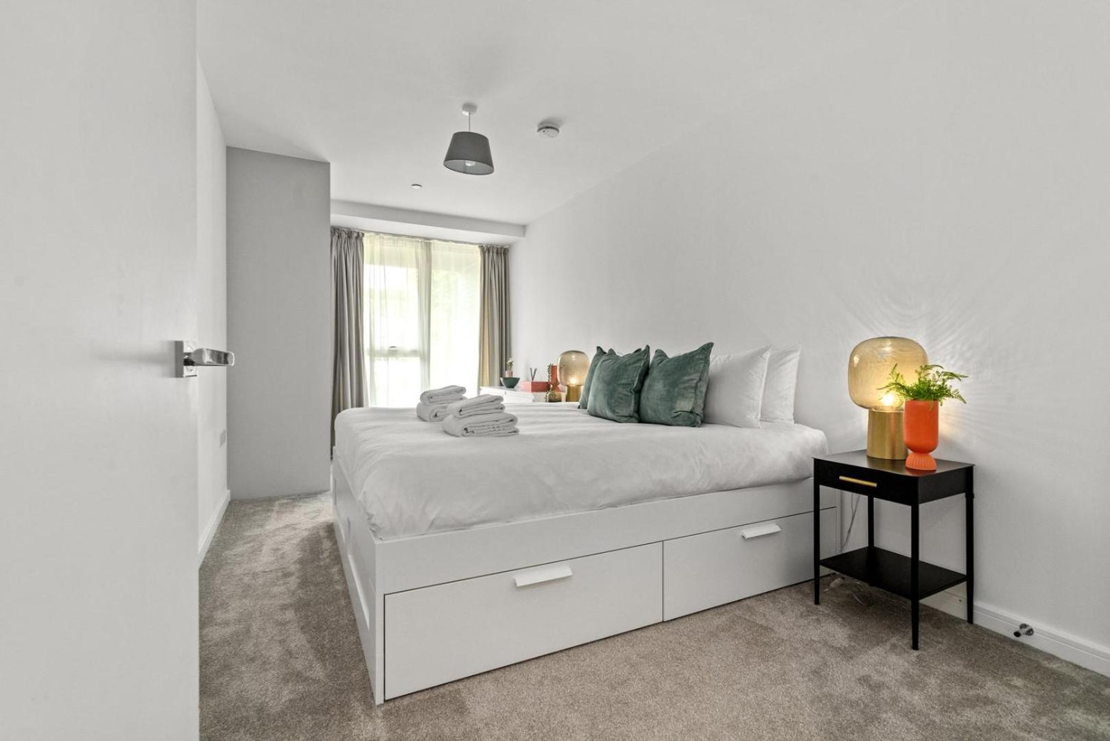 Guestready - A Modern Gem In Acton