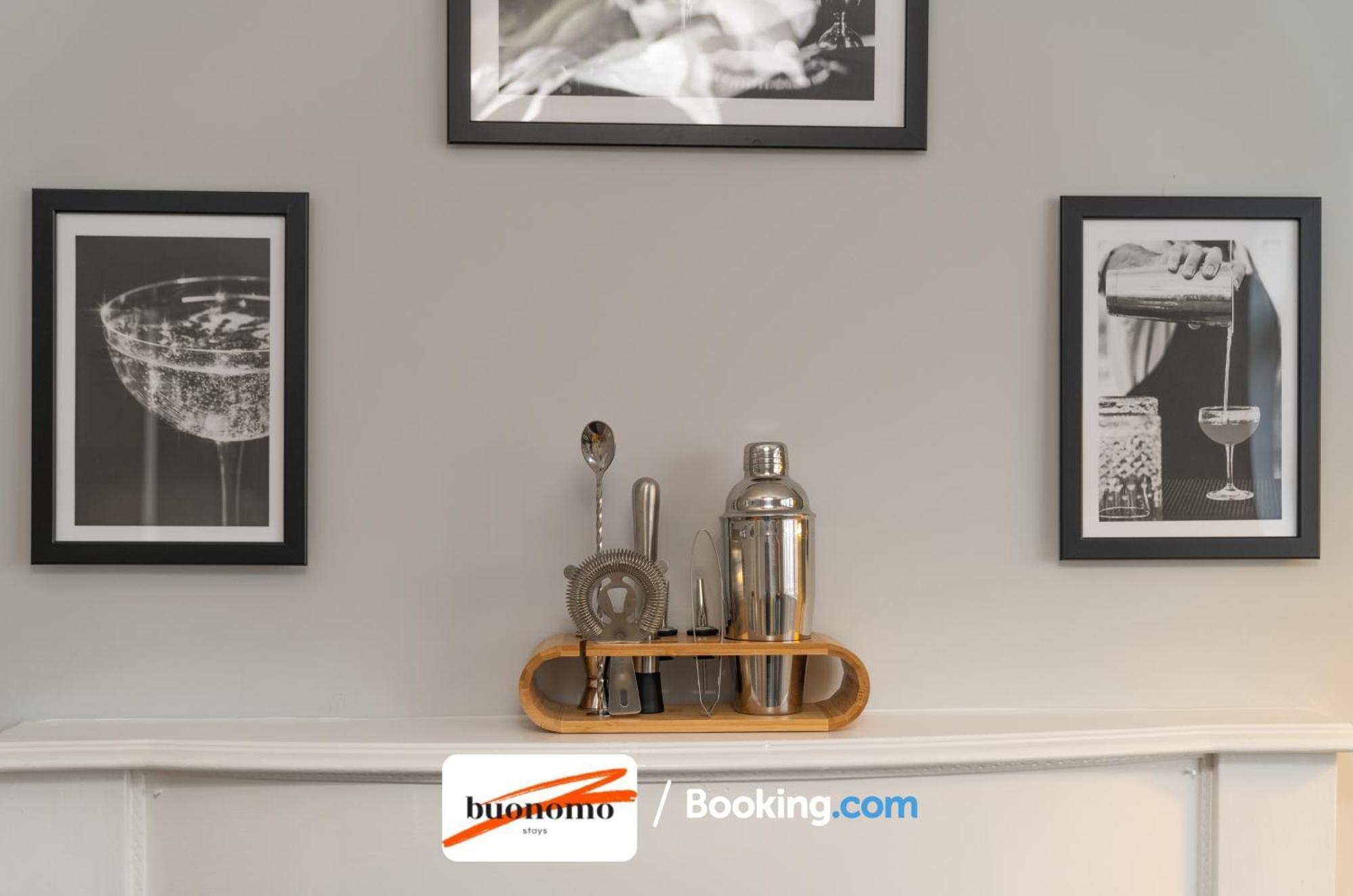 Two Bedroom By Buonomo Short Lets & Serviced With Balcony Apartamento *