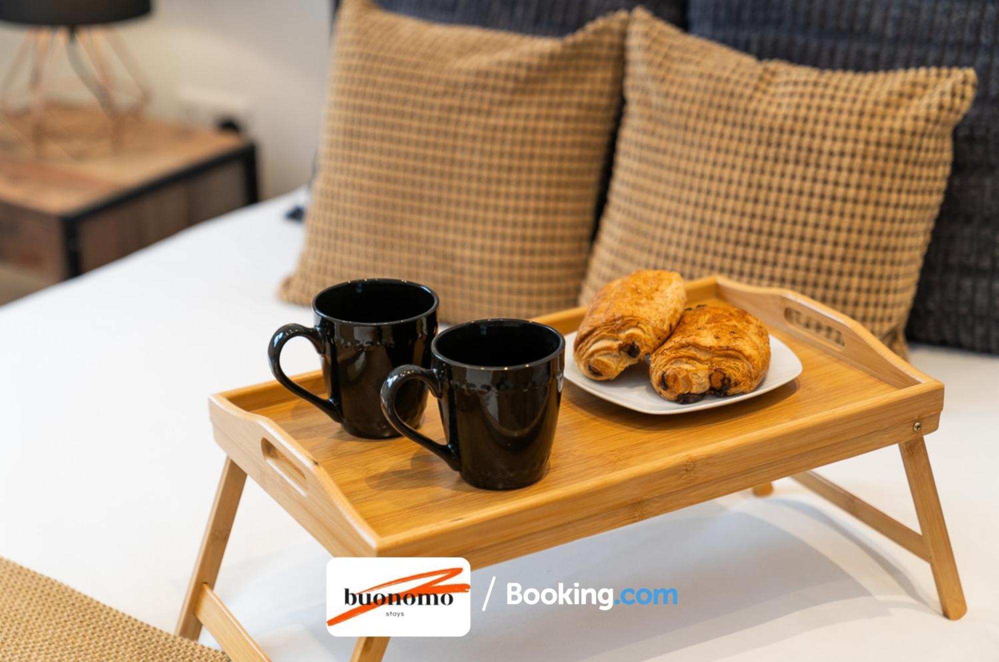 Two Bedroom At Buonomo Short Lets & Serviced Close To Wimbledon Tennis Courts Apartment London