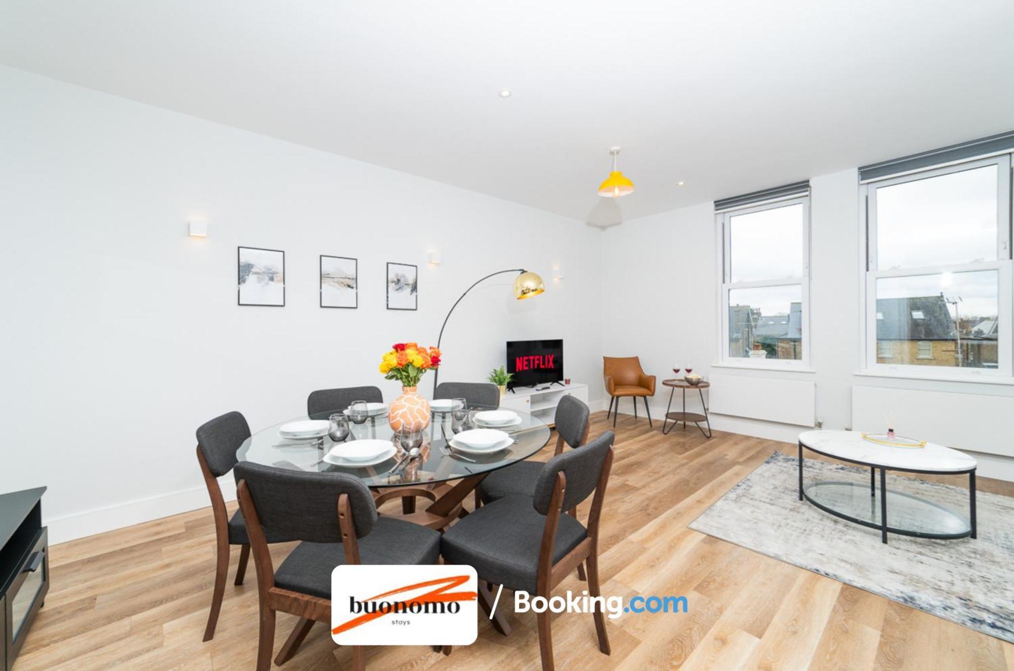 Apartment Two Bedroom At Buonomo Short Lets & Serviced Close To Wimbledon Tennis Courts *