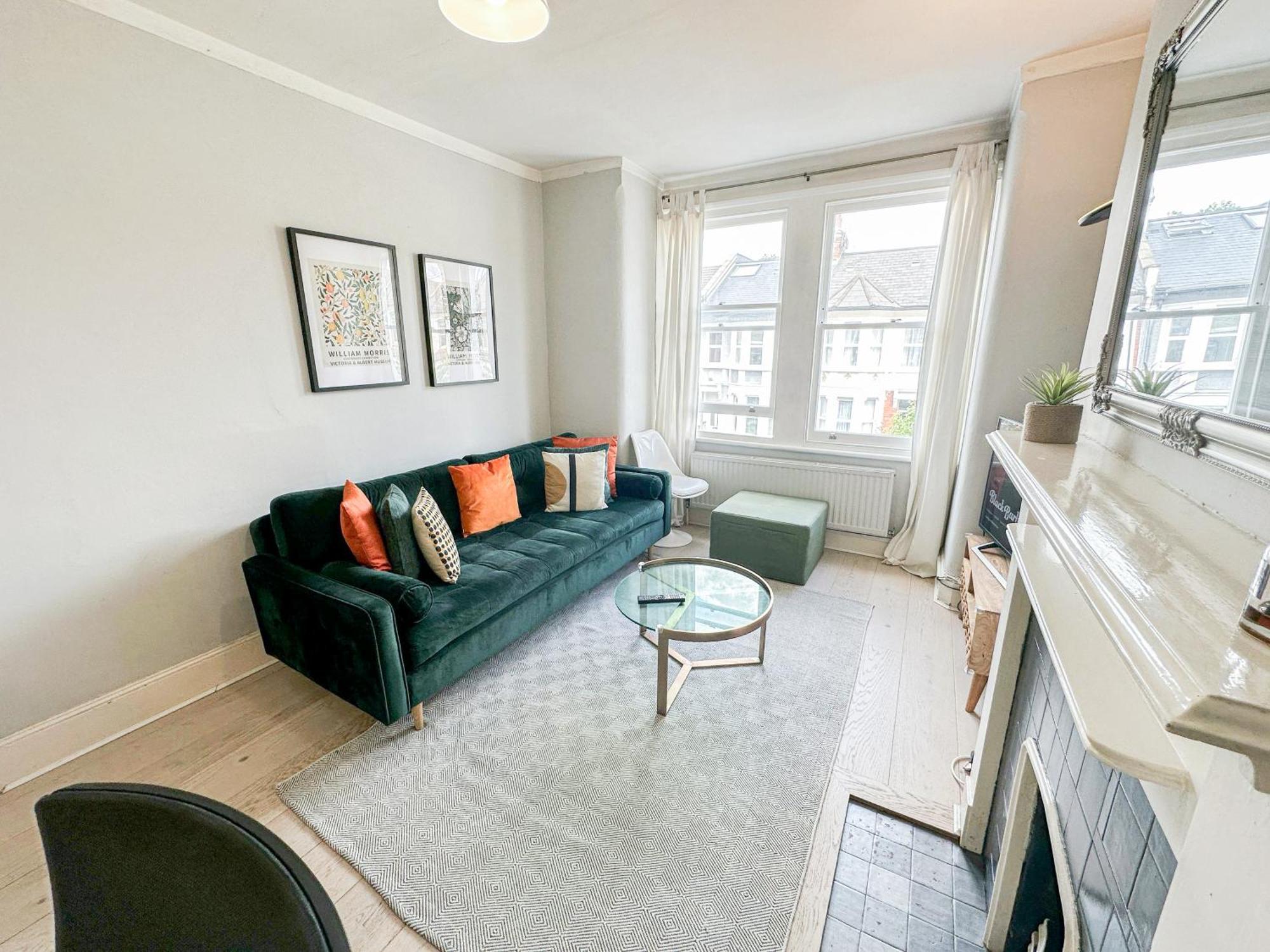 Apartment Stylish 1-bed Flat In Willesden With Private Patio