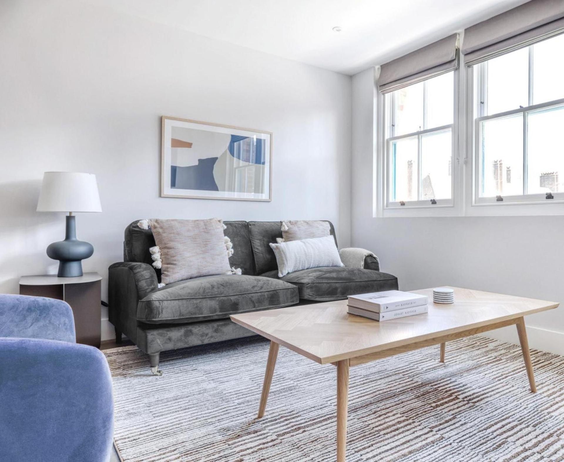 Impeccable 2-bed In Appartement